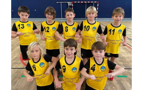 Equipe U9 M avec leurs nouveaux maillots 
